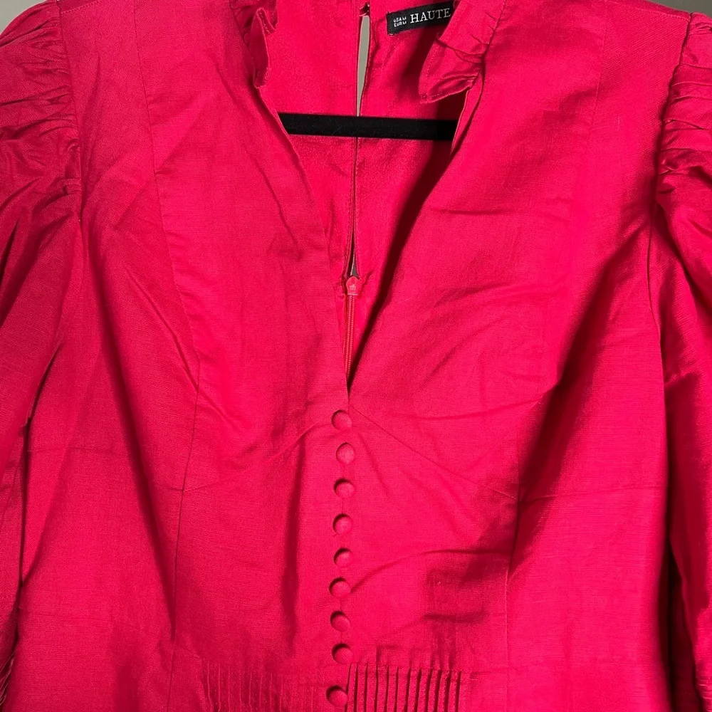 Haute Rogue red linen/cotton mini dress w puffed sleeves - Picture 6 of 10